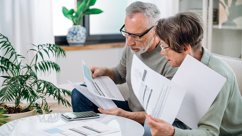 Tarifas-electricas-revisando-facturas